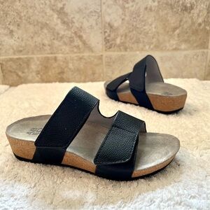ABEO Gabi Post sandals black leather cork wedge adjustable leather straps 6N